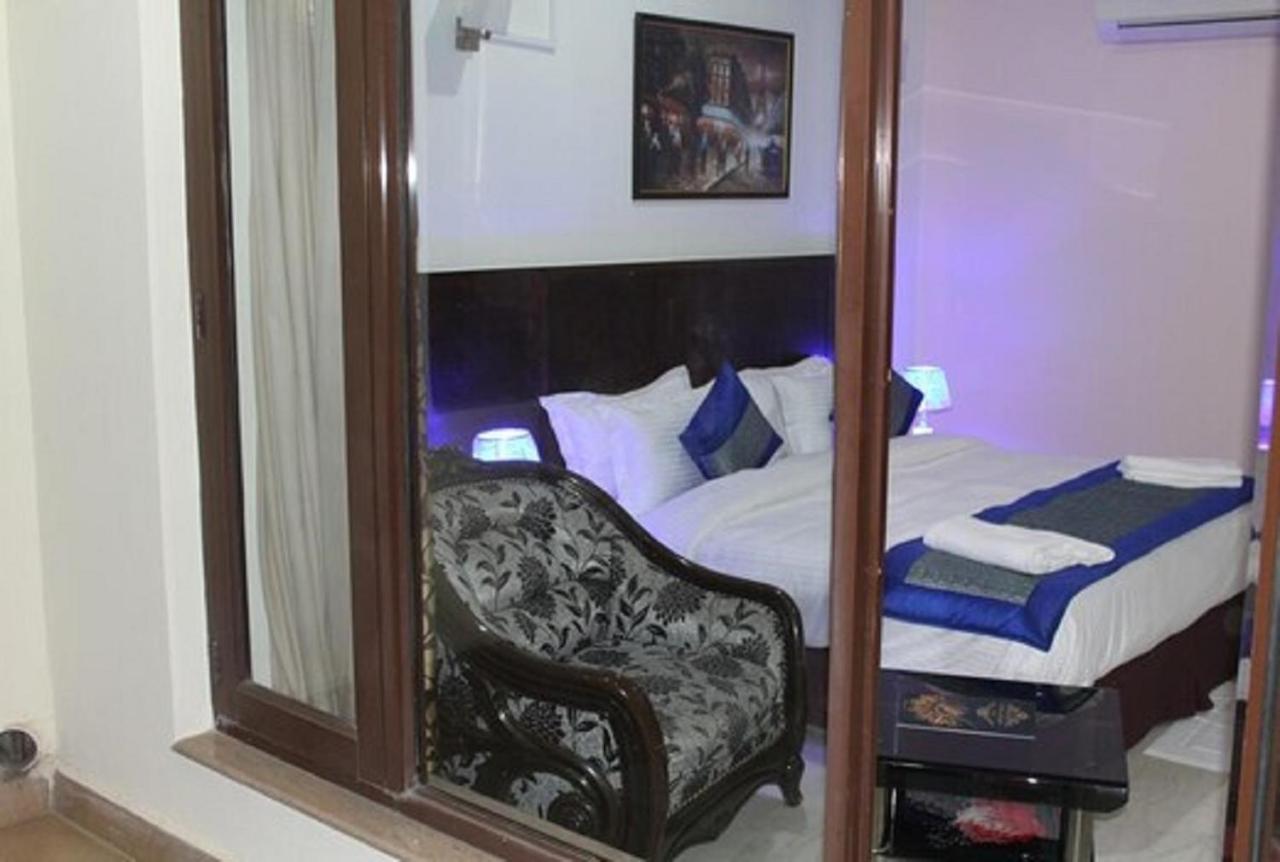 Lime Tree Hotel Sushant Lok Gurgaon Sector 29 Next To Iffco Chowk Metro Ngoại thất bức ảnh